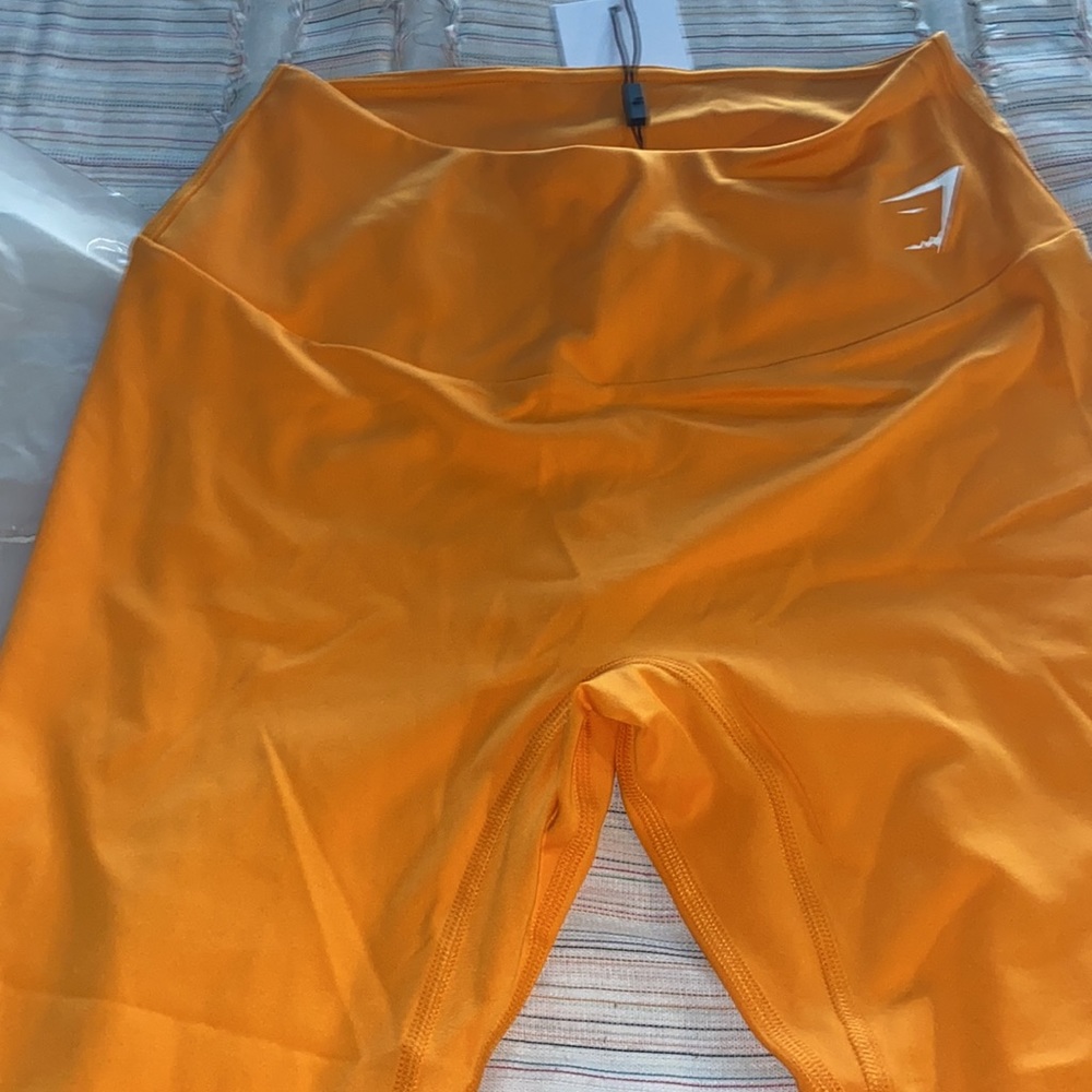 BRAND NEW WITH TAG : GYMSHARK LEGGINGS